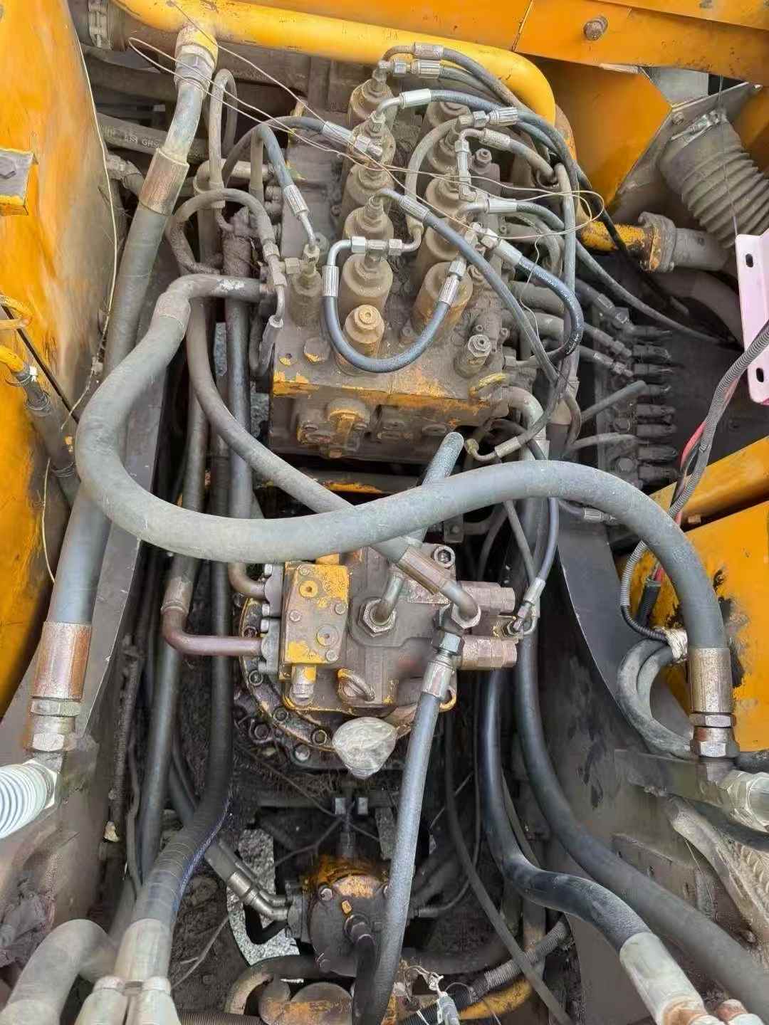 Buy Sany SY215ACE Used Excavator / 5 Used Sany SY215ACE Excavator 2011 Model / 5