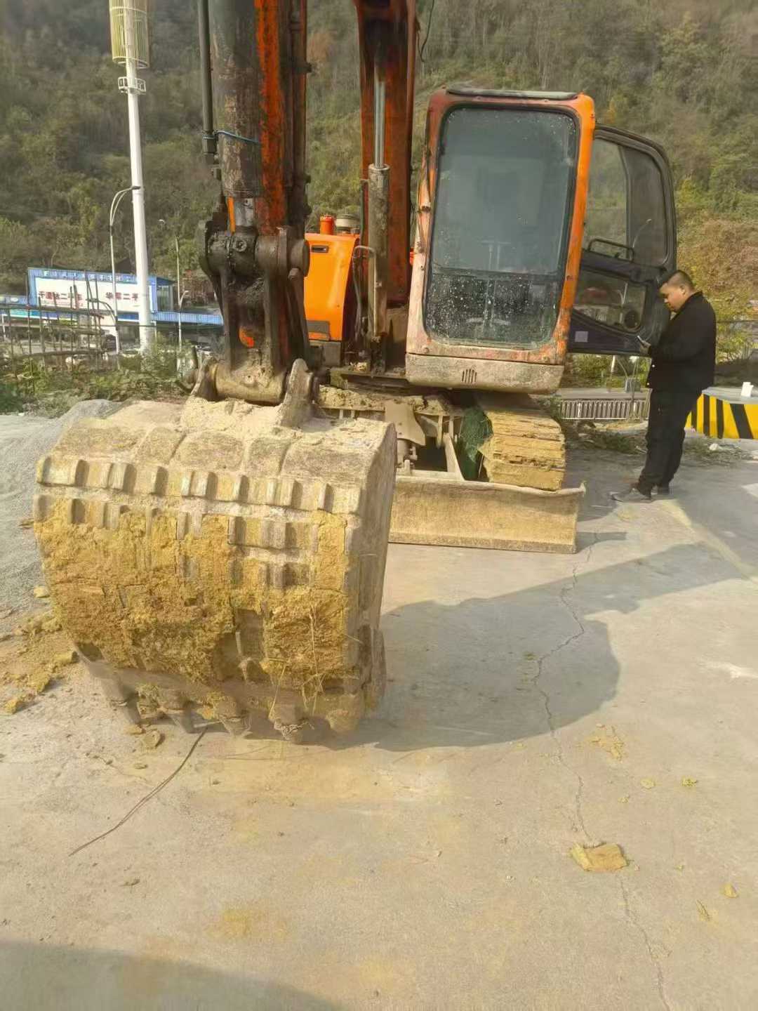 Buy Doosan DX75 Used Excavator / 5 Used Doosan DX75 Excavator 2016 Model / 5