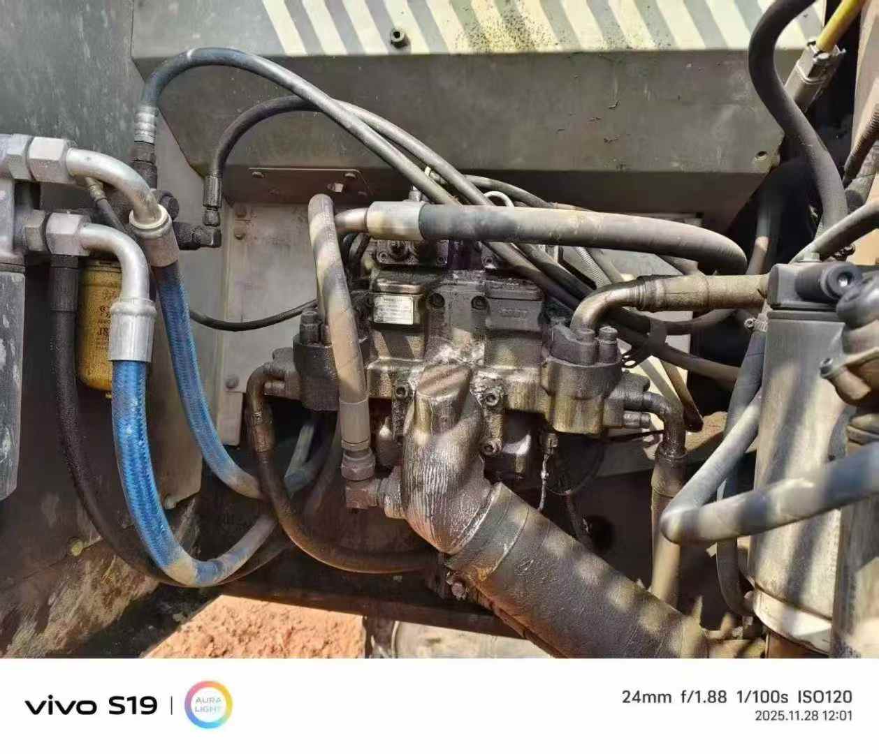 Buy Hitachi ZW250 Used Excavator / 4 Used Hitachi ZW250 Excavator 2016 Model / 4