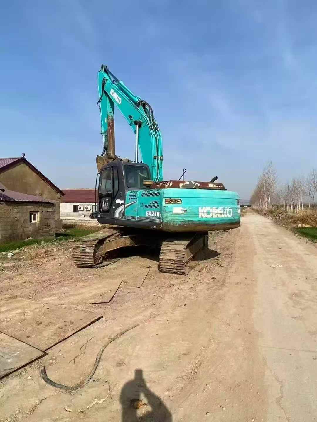 Buy Kobelco SK210 Used Excavator / 1