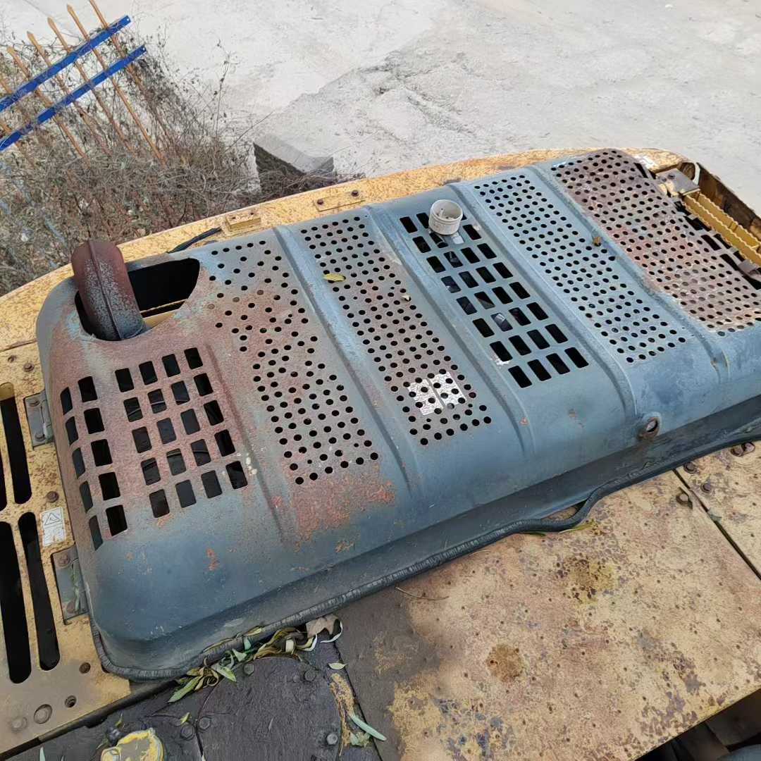 Buy Komatsu PC210 Used Excavator / 6 Used Komatsu PC210 Excavator 2011 Model / 6