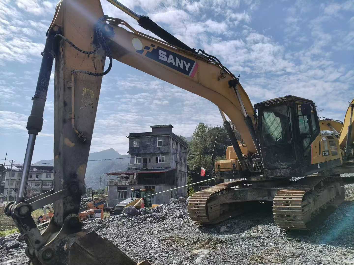 Buy Sany SY215W Used Excavator / 9 Used Sany SY215W Excavator 2021 Model / 9