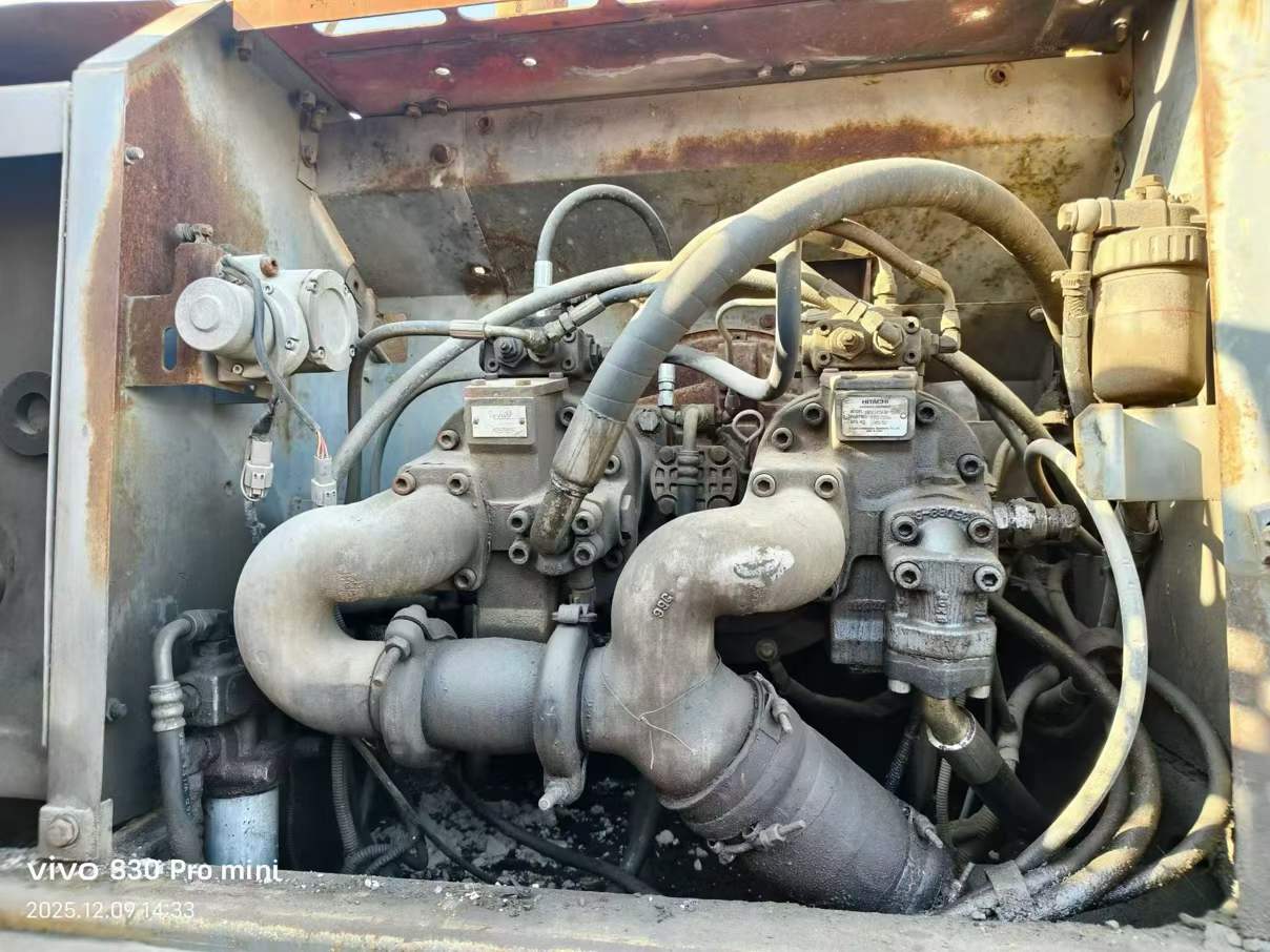 Buy Hitachi ZX60 Used Excavator / 1