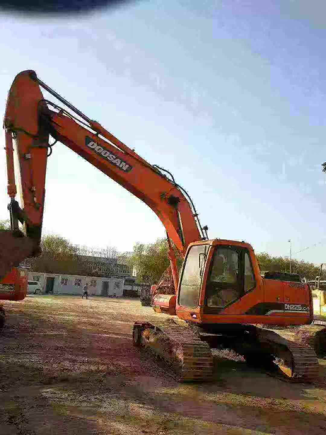 Buy Doosan S225 Used Excavator / 2 Used Doosan S225 Excavator 2016 Model / 2