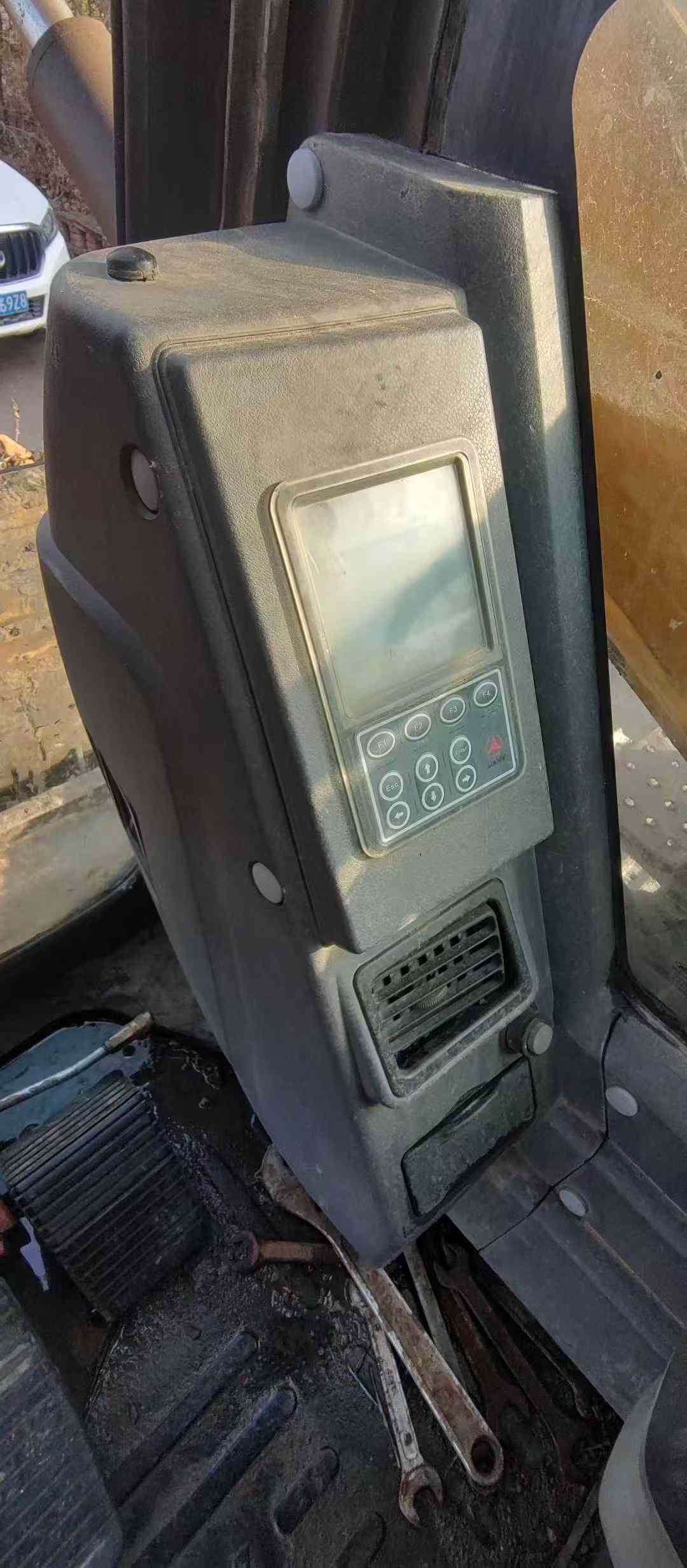 Buy Sany SY75 Used Excavator / 9 Used Sany SY75 Excavator 2011 Model / 9