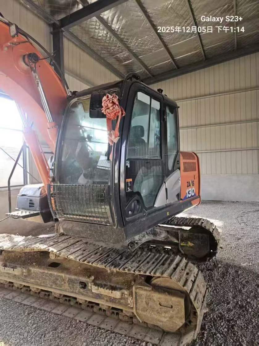 Buy Hitachi ZAXIS200 Used Excavator / 7 Used Hitachi ZAXIS200 Excavator 2024 Model / 7