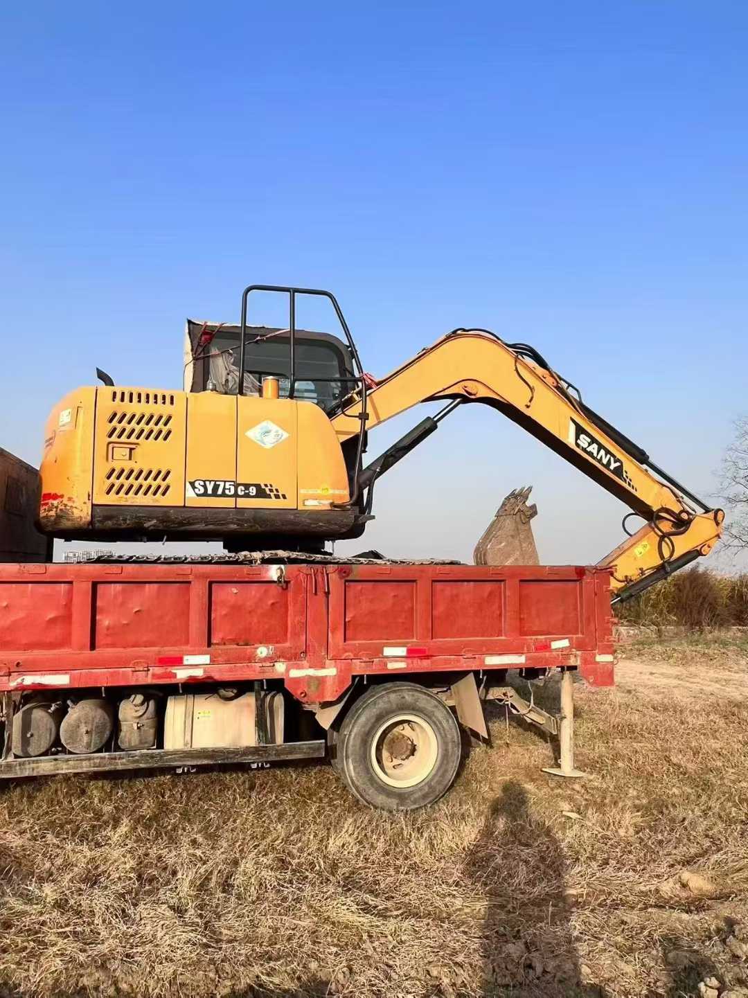 Buy Sany SY75 Used Excavator / 1