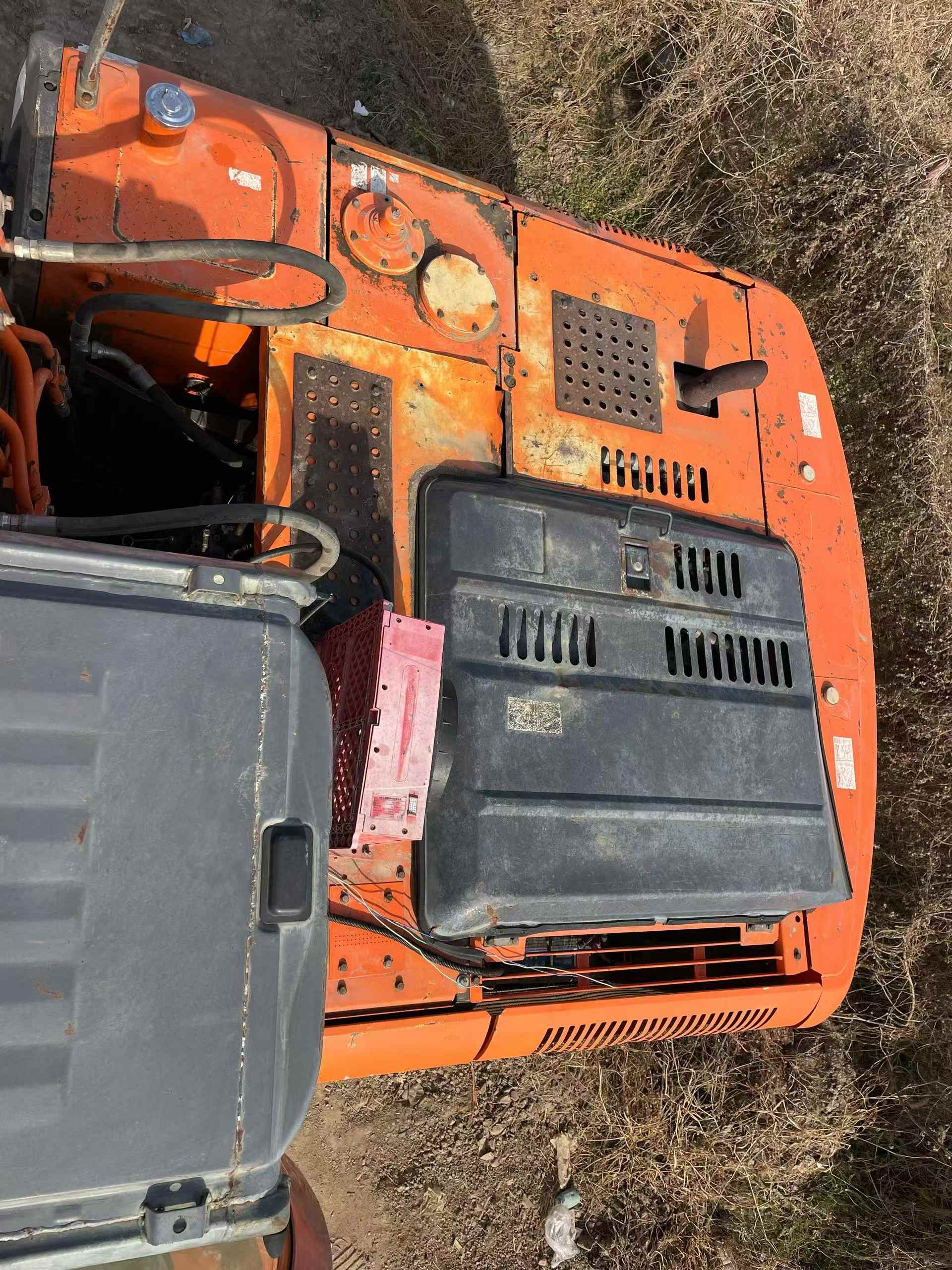 Buy Hitachi ZAXIS200 Used Excavator / 9 Used Hitachi ZAXIS200 Excavator 2010 Model / 9