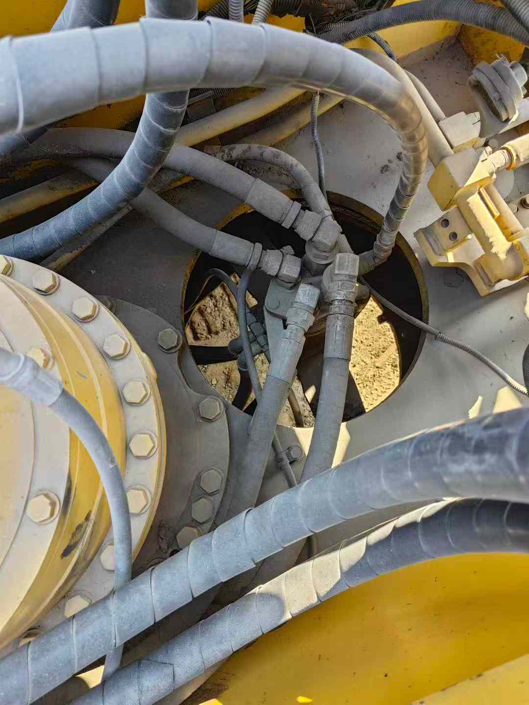 Buy Komatsu PC400 Used Excavator / 9 Used Komatsu PC400 Excavator 2016 Model / 9