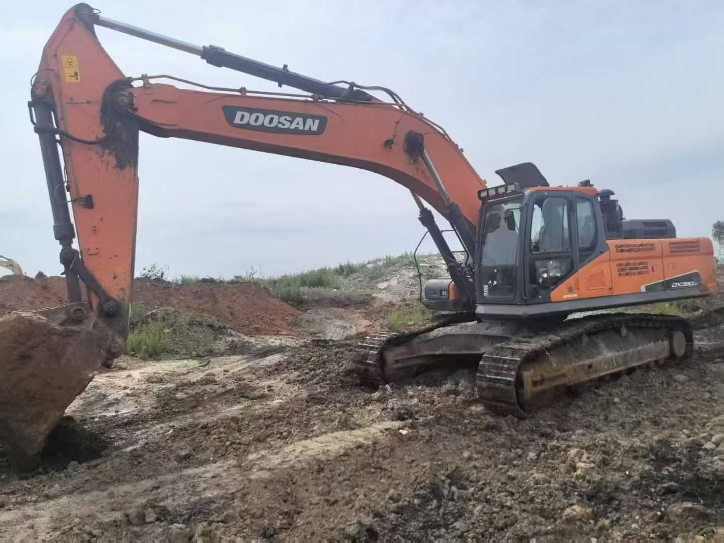 Buy Doosan DX80 Used Excavator / 1