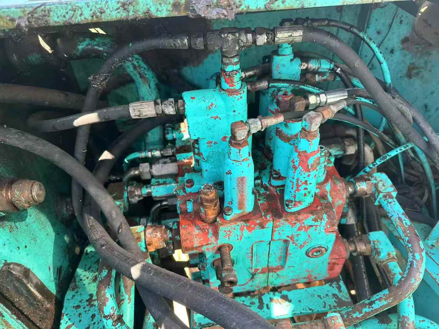 Buy Kobelco SK200-5.5 Used Excavator / 4 Used Kobelco SK200-5.5 Excavator 2016 Model / 4