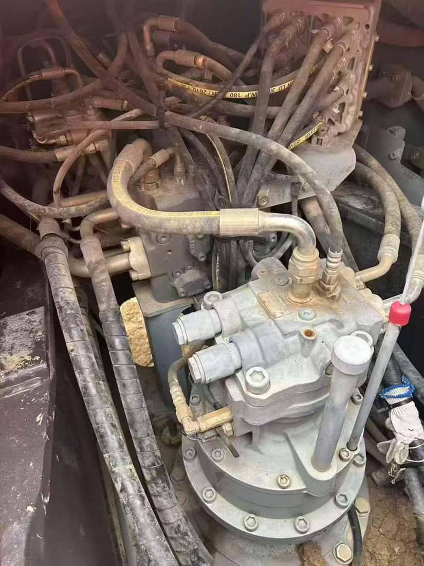 Buy Hitachi ZAXIS200 Used Excavator / 5 Used Hitachi ZAXIS200 Excavator 2020 Model / 5