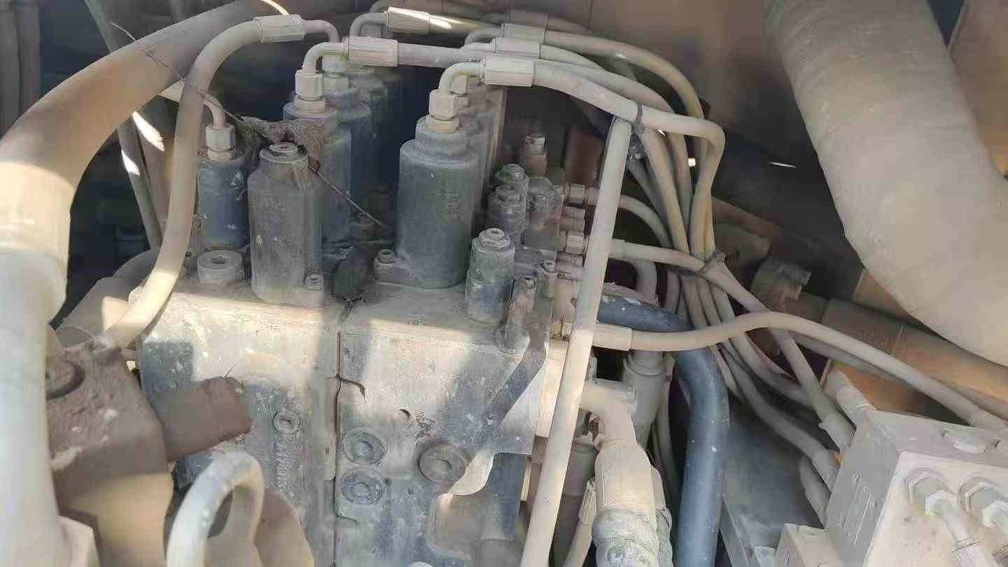 Buy XCMG LW200 Used Excavator / 1