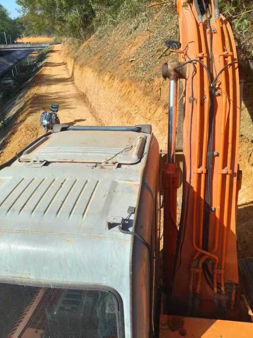 Buy Hitachi ZX120 Used Excavator / 6 Used Hitachi ZX120 Excavator 2012 Model / 6