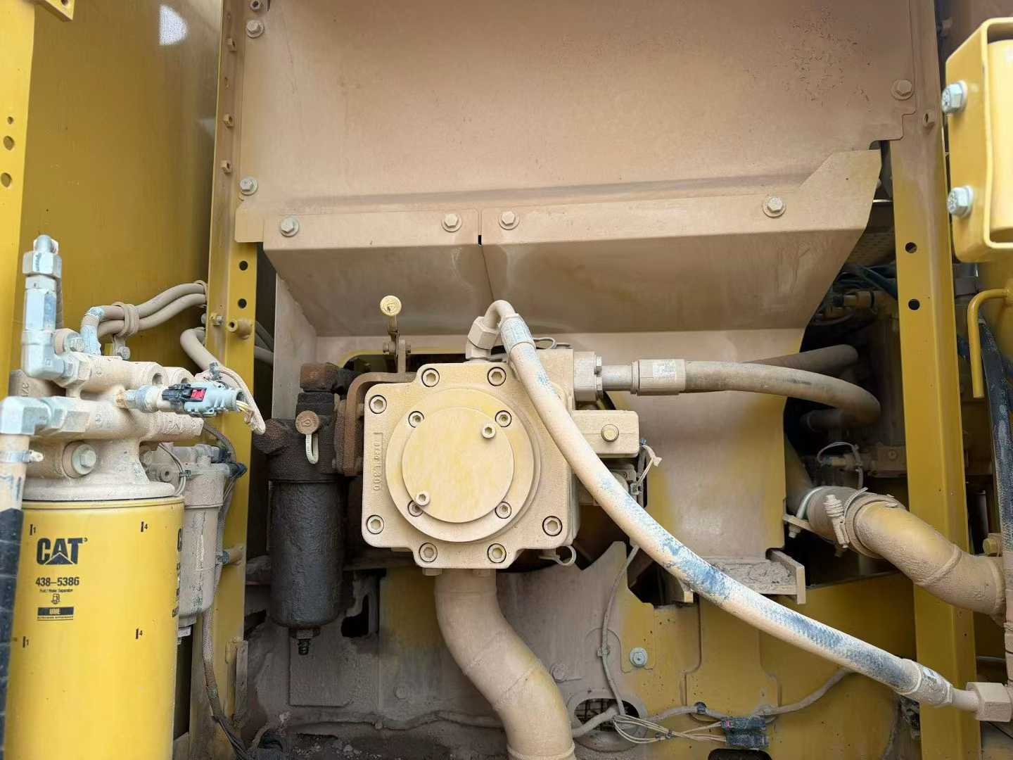 Buy Caterpillar 323 Used Excavator / 5 Used Caterpillar 323 Excavator 2018 Model / 5