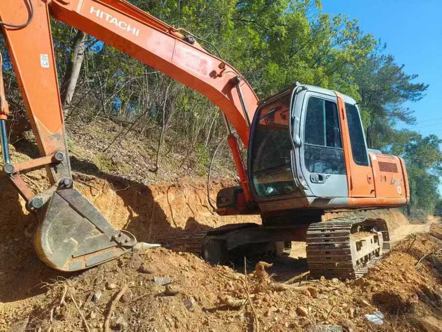 Buy Hitachi ZX120 Used Excavator / 1