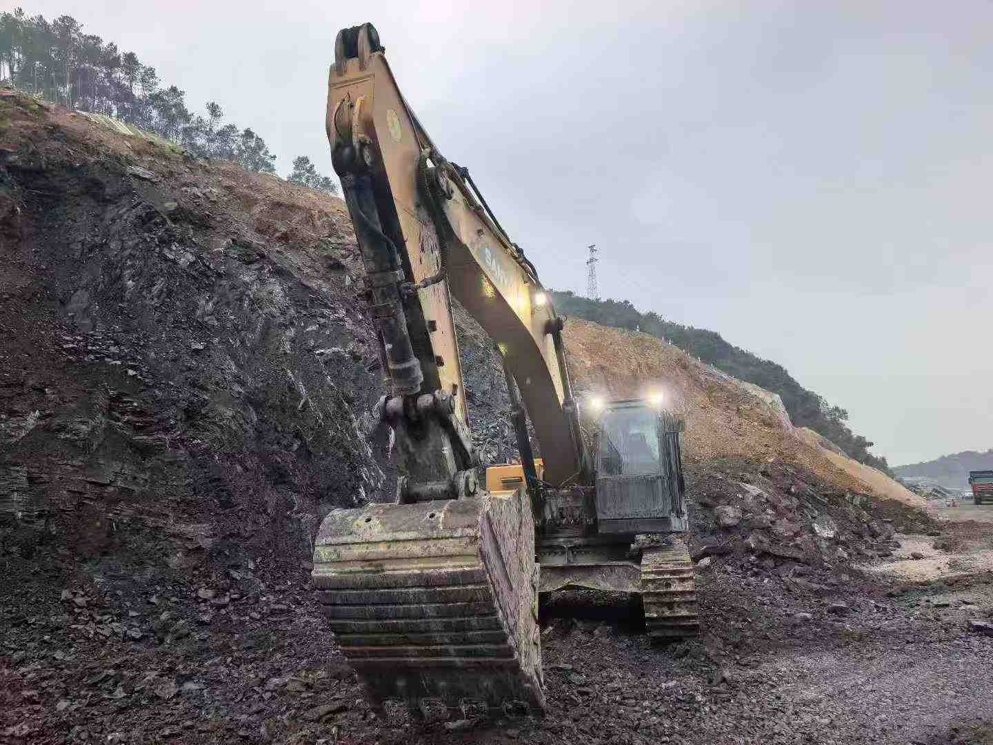 Buy Sany SY75 Used Excavator / 1