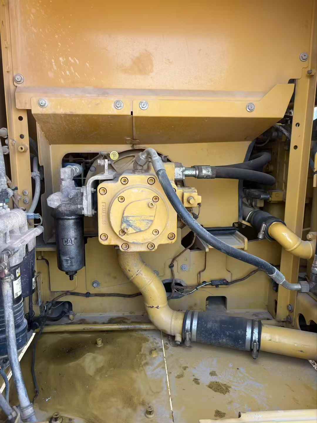 Buy Caterpillar 323 Used Excavator / 7 Used Caterpillar 323 Excavator 2020 Model / 7