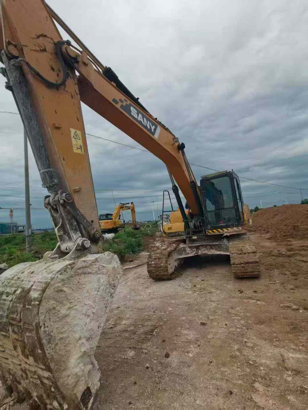 Buy Sany SY205 DPC Used Excavator / 1