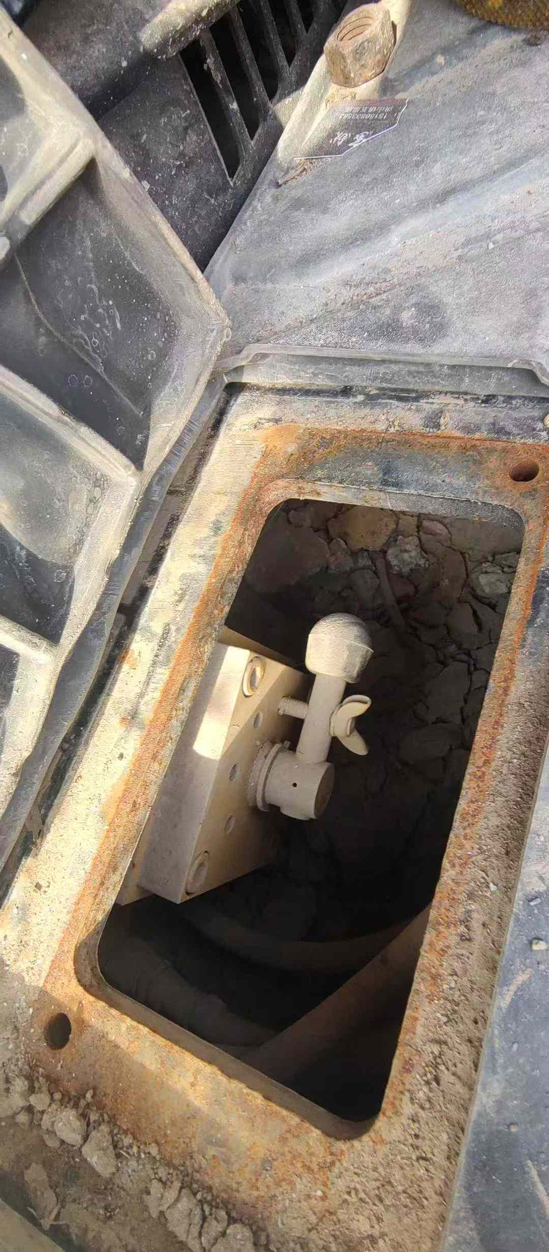 Buy Caterpillar 320E Used Excavator / 8 Used Caterpillar 320E Excavator 2017 Model / 8