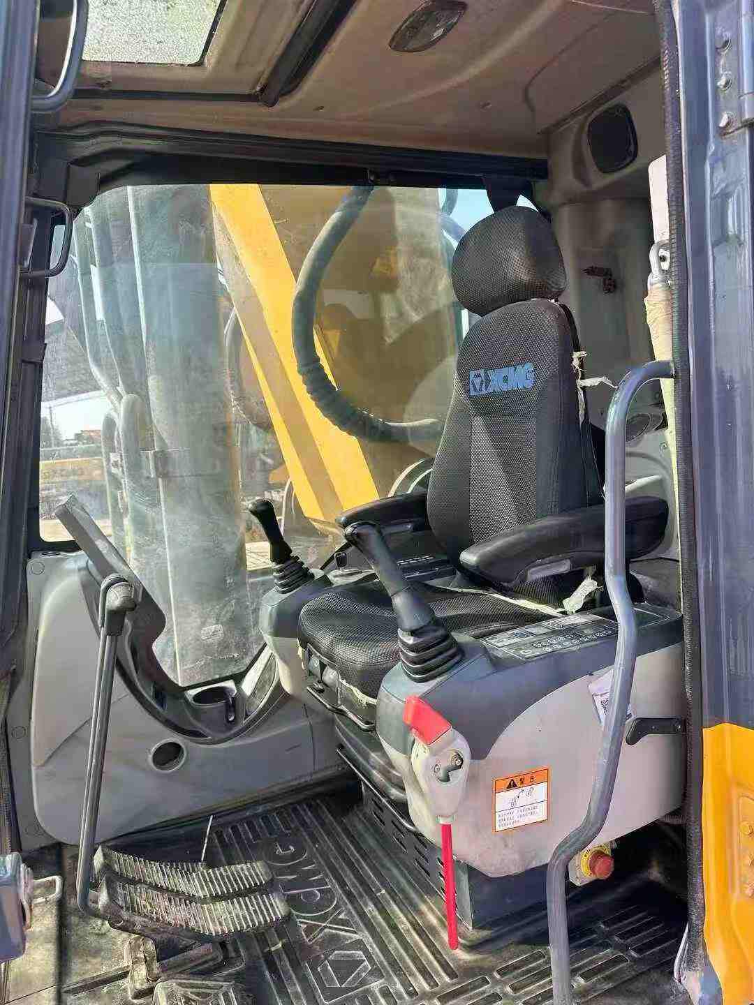 Buy XCMG XE550DK Used Excavator / 6 Used XCMG XE550DK Excavator 2021 Model / 6