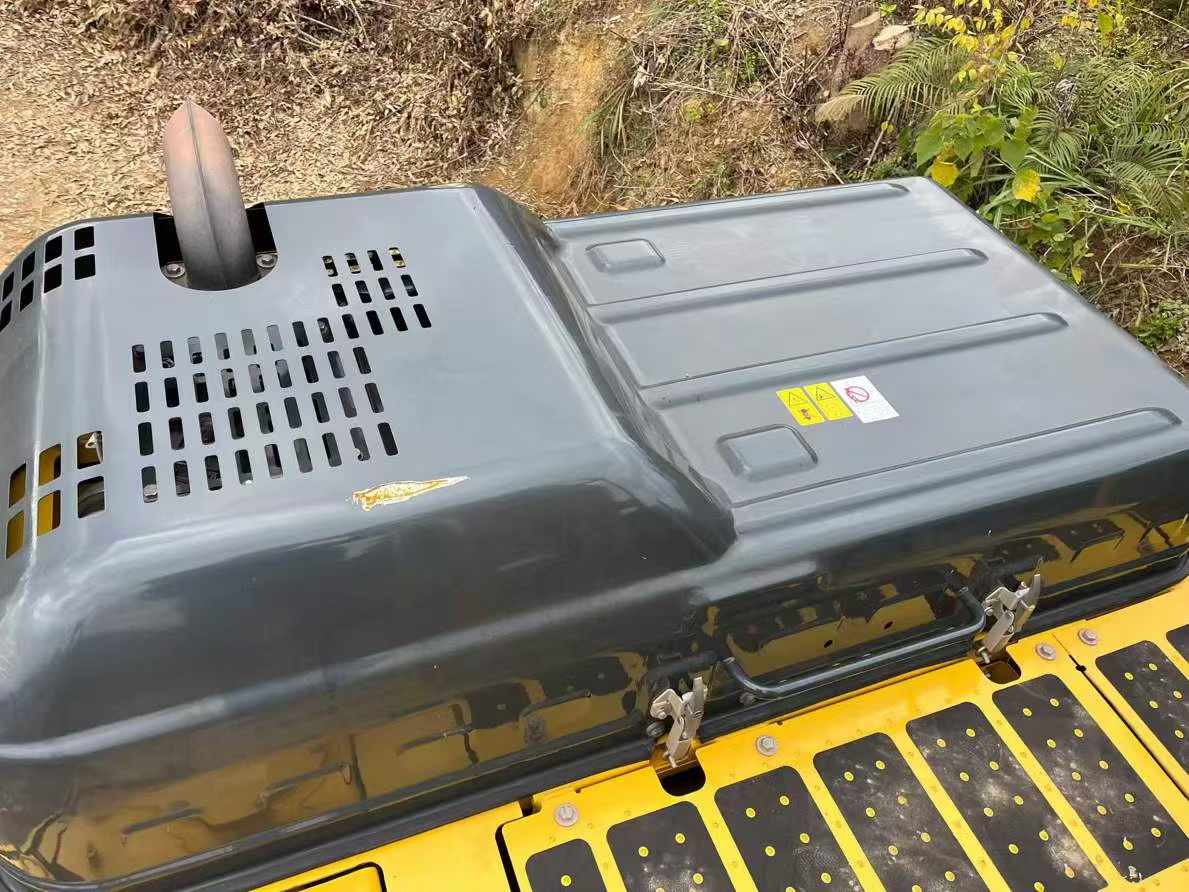 Buy Komatsu PC200-1 Used Excavator / 6 Used Komatsu PC200-1 Excavator 2024 Model / 6