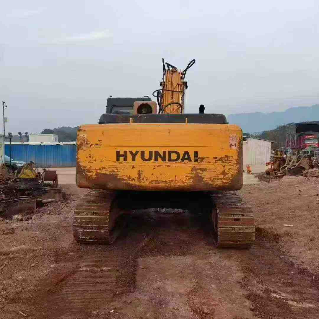 Buy Hyundai R225-7 Used Excavator / 6 Used Hyundai R225-7 Excavator 2014 Model / 6