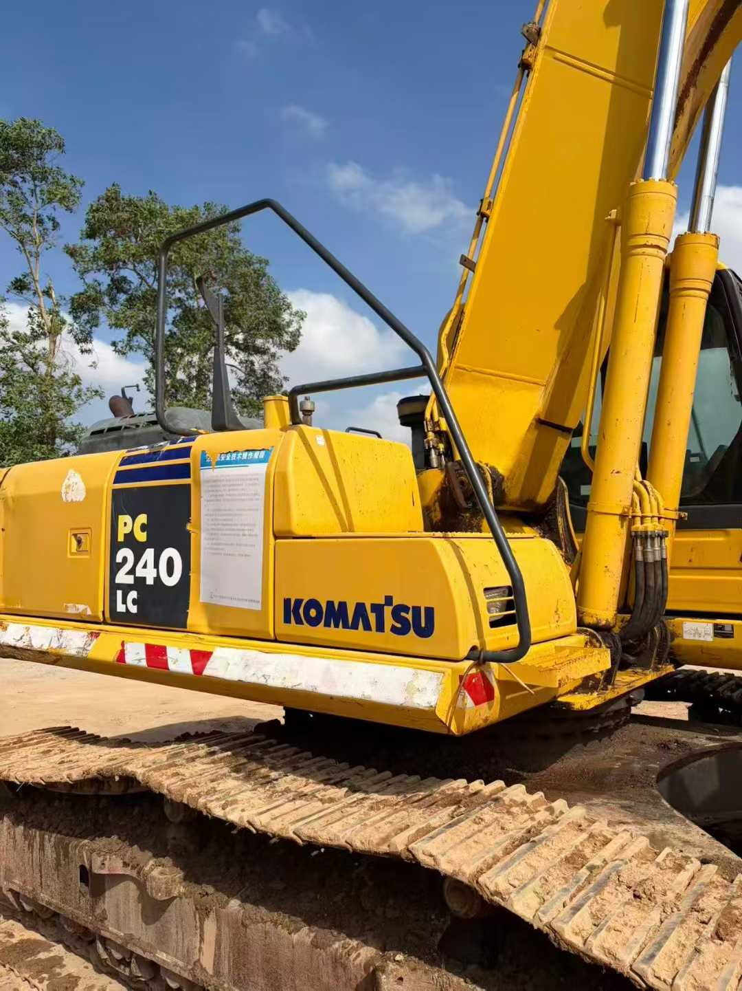 Buy Komatsu PC240LC-8 Used Excavator / 2 Used Komatsu PC240LC-8 Excavator 2013 Model / 2