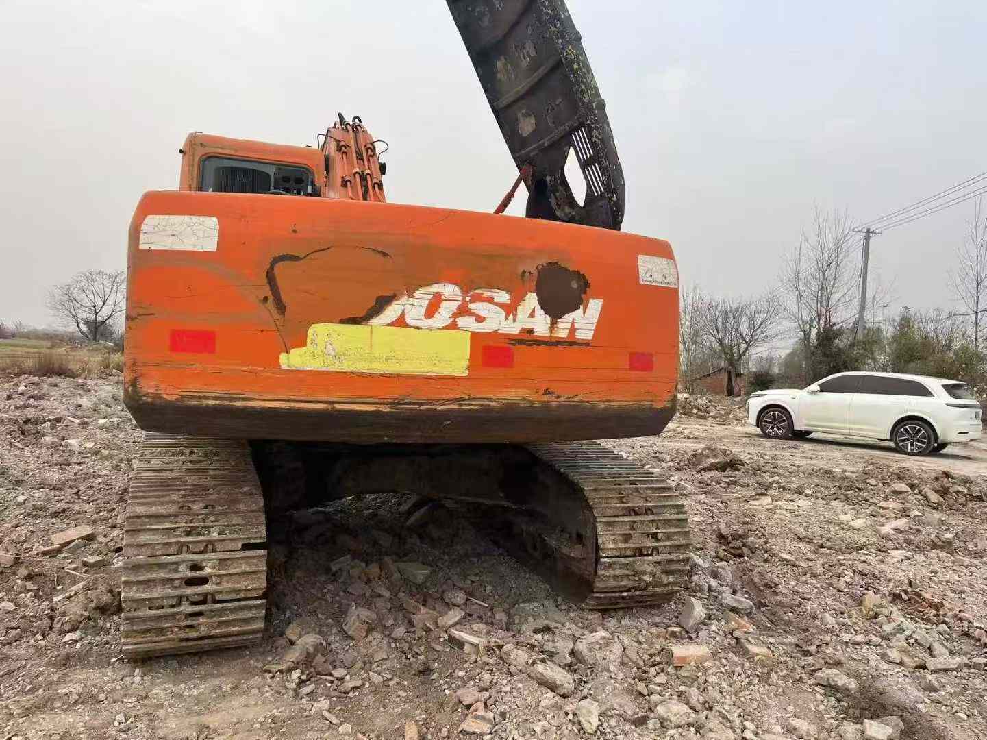 Buy Doosan DH220-7 Used Excavator / 2 Used Doosan DH220-7 Excavator 2010 Model / 2