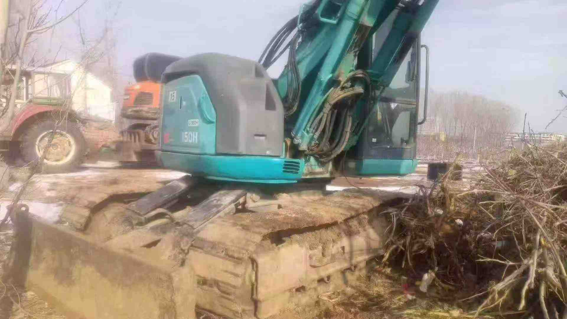 Buy Kobelco SK135 Used Excavator / 1