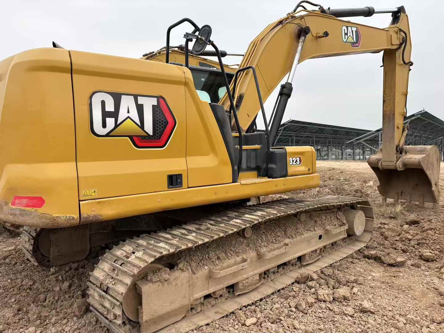 Buy Caterpillar 323 Used Excavator / 2 Used Caterpillar 323 Excavator 2020 Model / 2