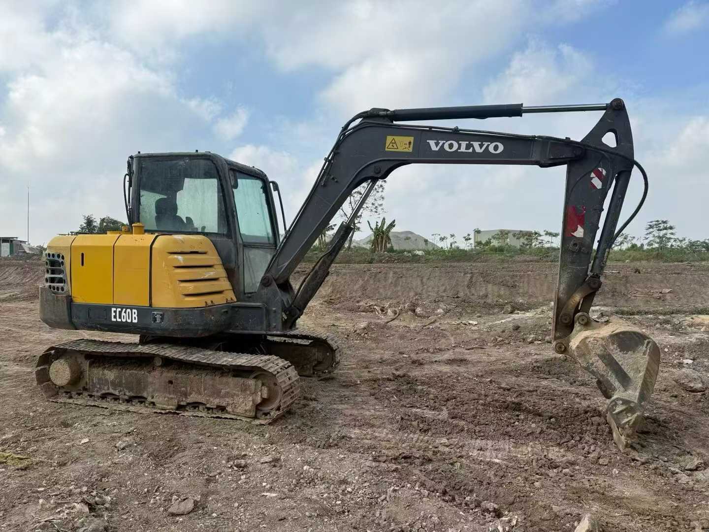 Buy Volvo EC60 Used Excavator / 3 Used Volvo EC60 Excavator 2016 Model / 3