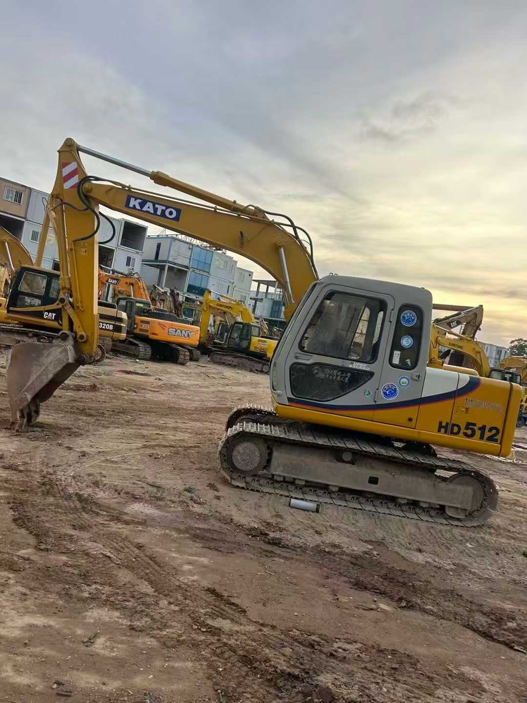 Buy Kato HD510 Used Excavator / 2 Used Kato HD510 Excavator 2016 Model / 2