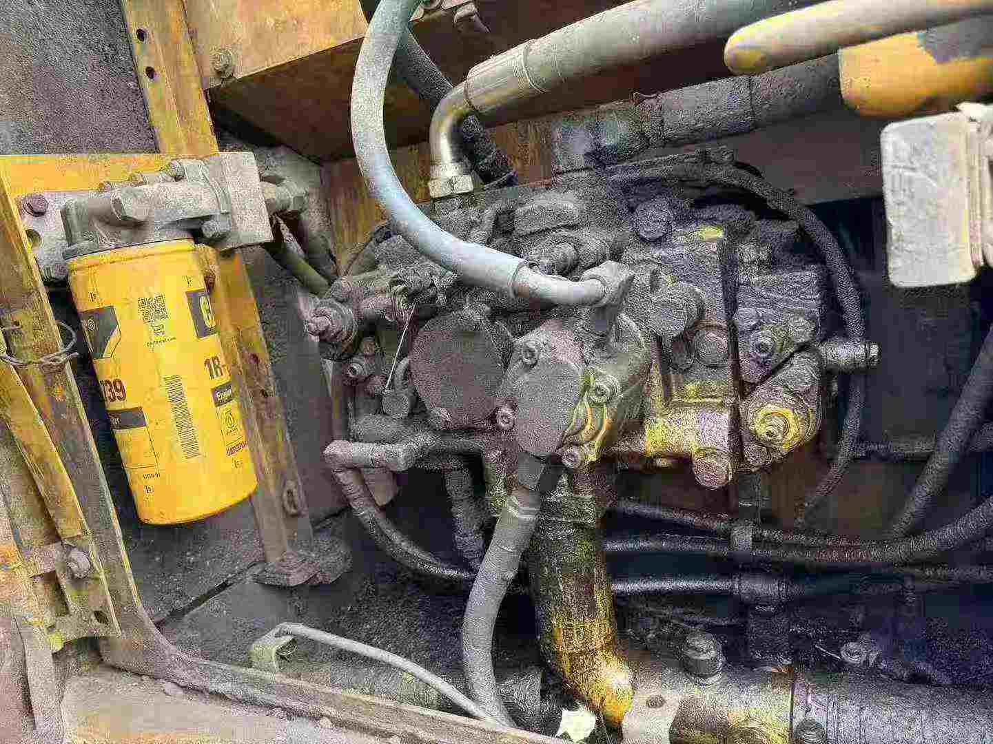 Buy Caterpillar CT18 Used Excavator / 7 Used Caterpillar CT18 Excavator 2012 Model / 7