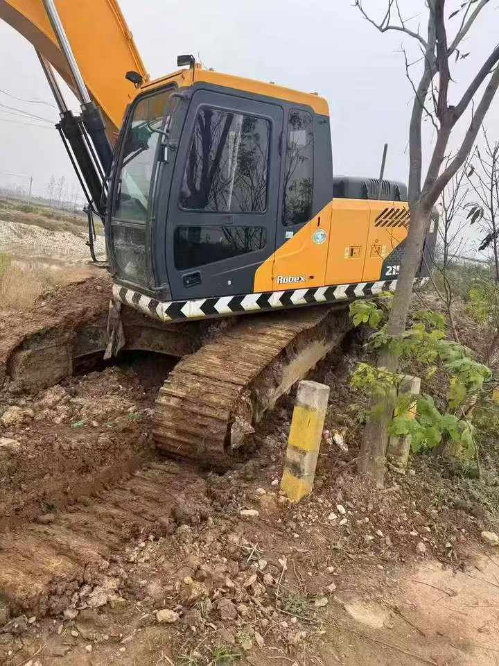 Used Hyundai R215VSN Excavator 2020 Model / 5