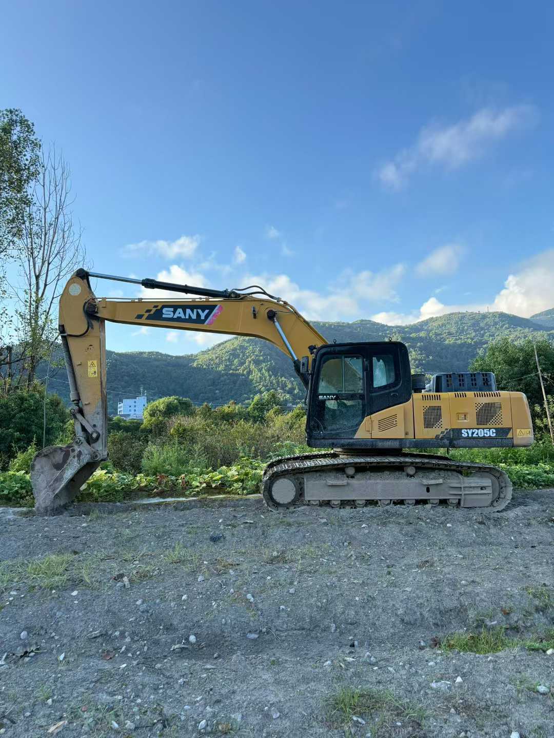 Buy Sany SY205H Used Excavator / 1