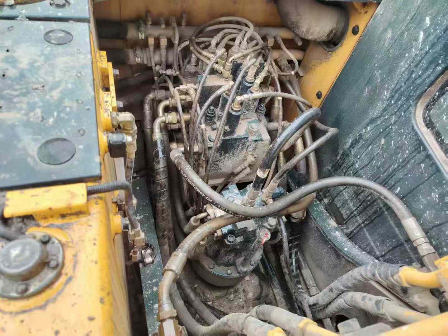 Buy Hyundai 130LVS Used Excavator / 8 Used Hyundai 130LVS Excavator 2020 Model / 8