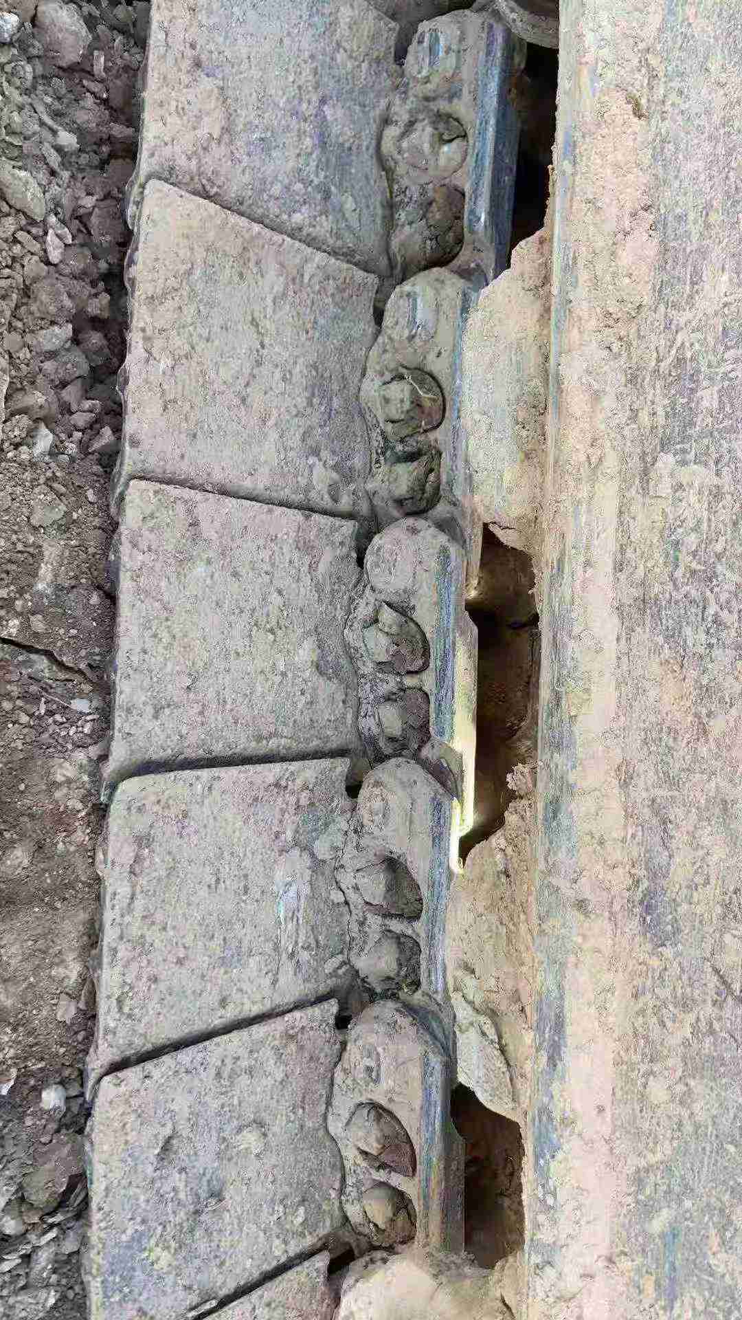 Buy Komatsu PC200 Used Excavator / 4 Used Komatsu PC200 Excavator 2014 Model / 4