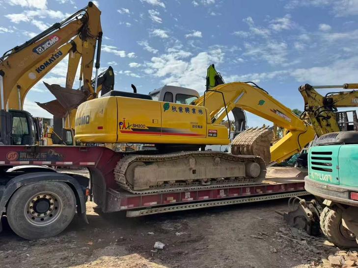 Buy Sumitomo SH200A3 Used Excavator / 1