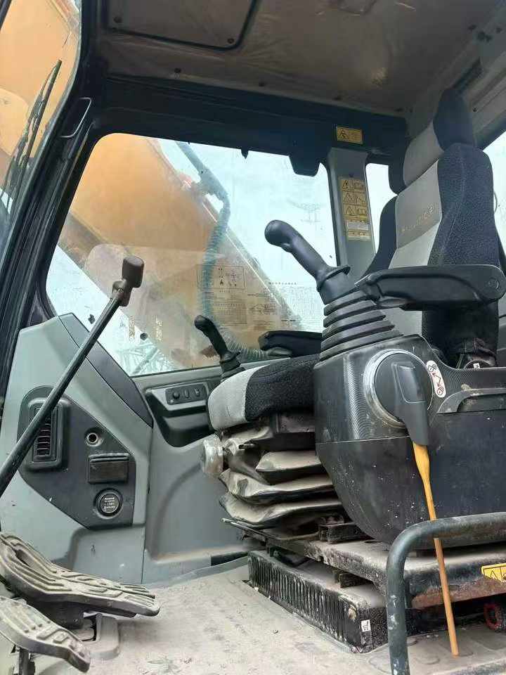 Buy Hyundai R215VSN Used Excavator / 6 Used Hyundai R215VSN Excavator 2018 Model / 6