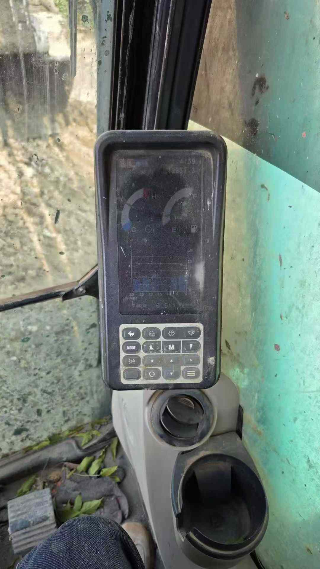 Used Kobelco SK210 Excavator 2016 Model / 5