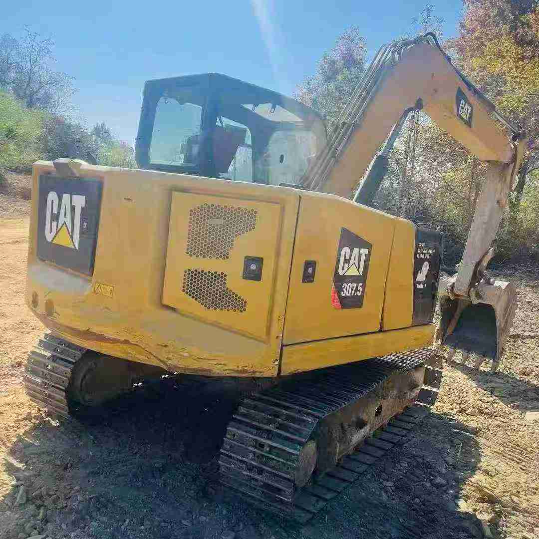 Buy Caterpillar 307V2 Used Excavator / 1