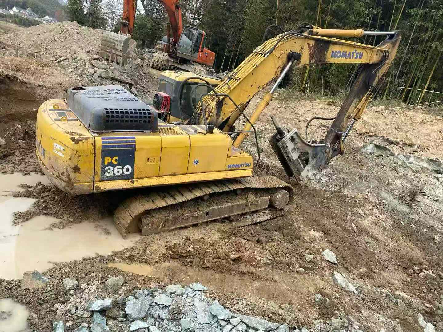 Buy Komatsu PC60-7 Used Excavator / 3 Used Komatsu PC60-7 Excavator 2016 Model / 3