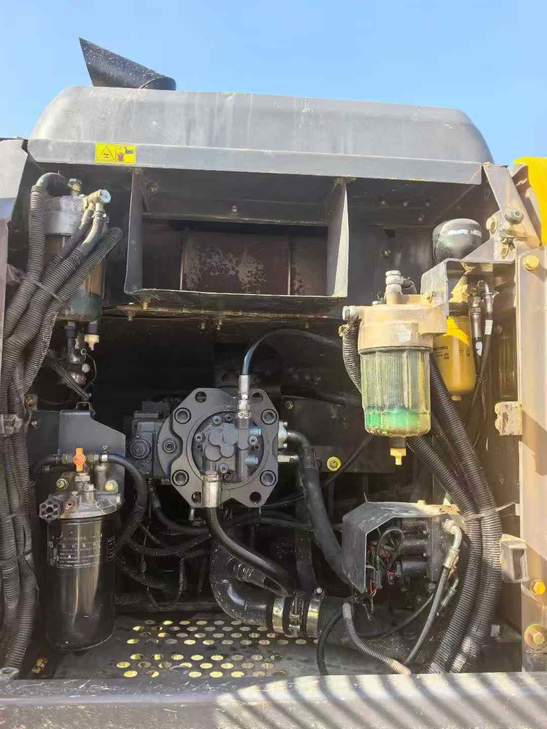 Buy Sumitomo SH60 Used Excavator / 1