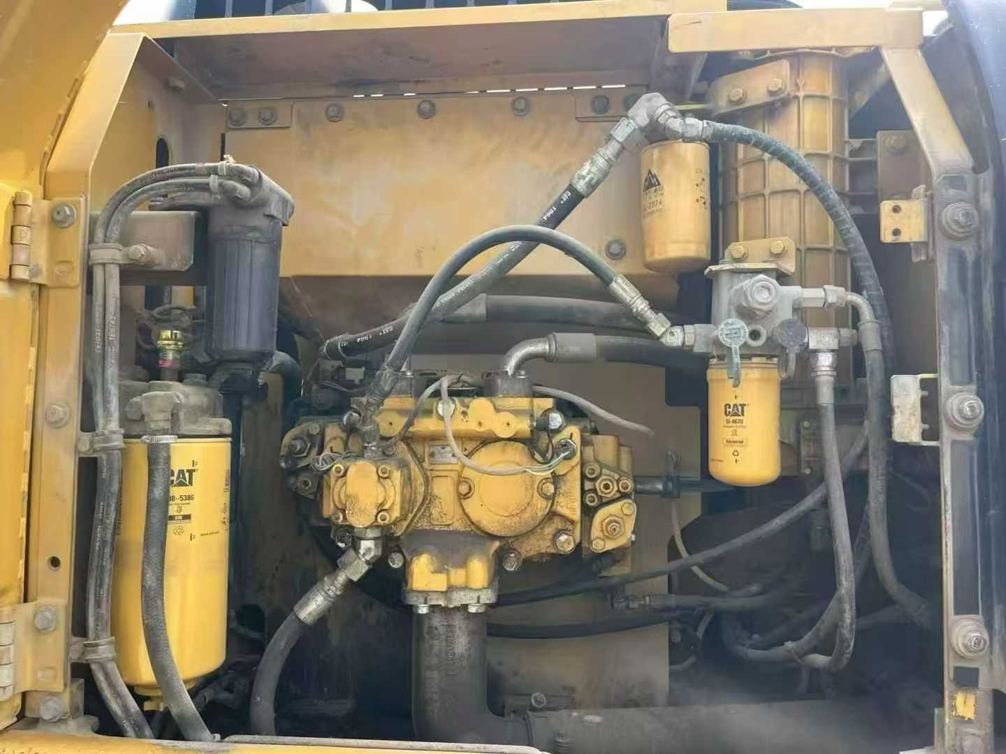 Buy Caterpillar 320D Used Excavator / 2 Used Caterpillar 320D Excavator 2016 Model / 2