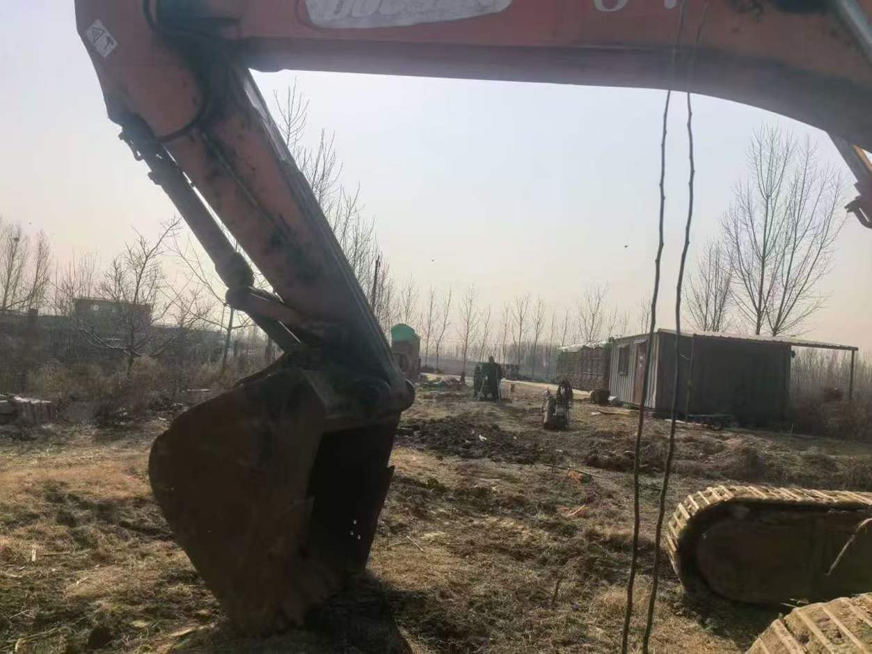 Buy Doosan DH70 Used Excavator / 5 Used Doosan DH70 Excavator 2016 Model / 5