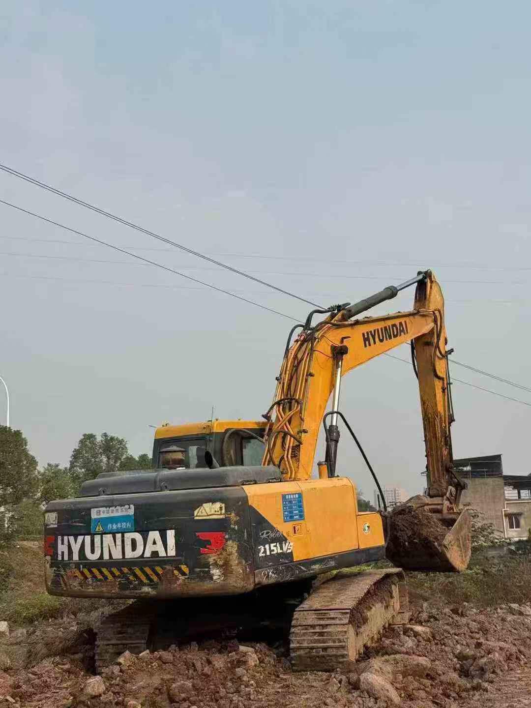 Buy Hyundai R215VS Used Excavator / 1
