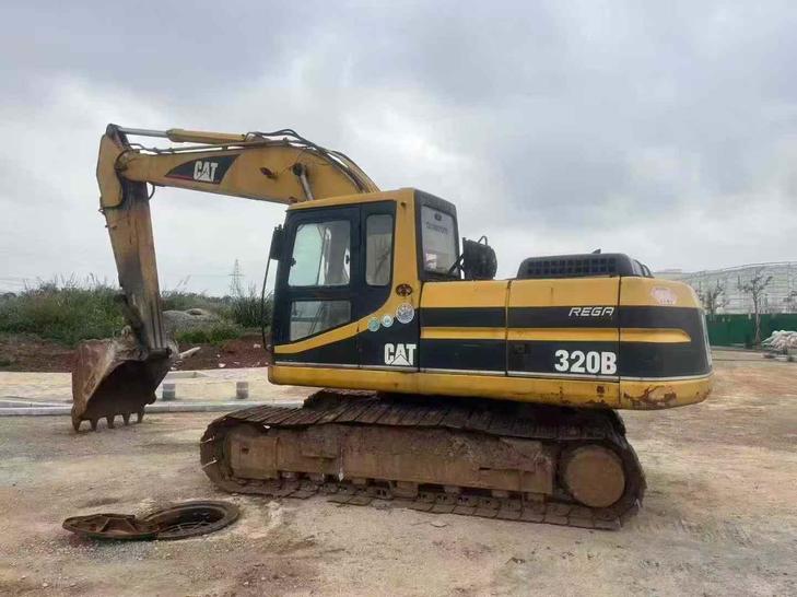 Buy Caterpillar CT20 Used Excavator / 1