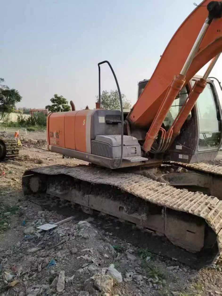 Buy Hitachi ZAXIS200 Used Excavator / 2 Used Hitachi ZAXIS200 Excavator 2017 Model / 2
