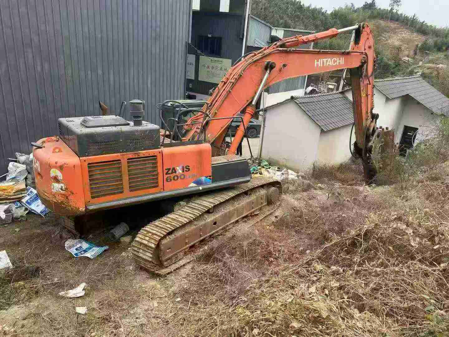 Buy Hitachi EX90 Used Excavator / 1